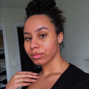 Meet your Posher, Santana